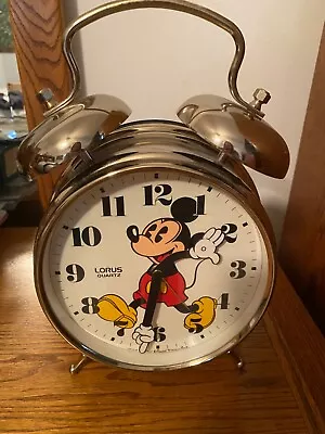 Mickey Mouse Quartz Lorus Clock • $20