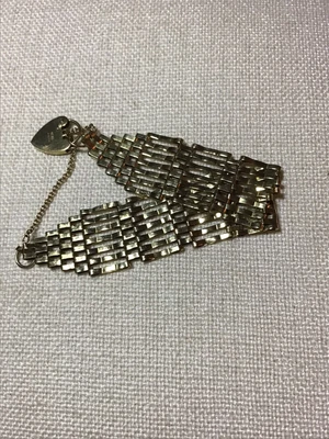 £122 • Buy 9 Carat Gold 7 Bar Gate Bracelet