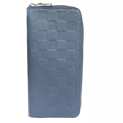 LOUIS VUITTON Zippy Wallet Vertical • £477