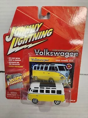 1965 VOLKSWAGEN Samba Bus JOHNNY LIGHTNING 1:64 DIE-CAST Yellow 2004 • $10