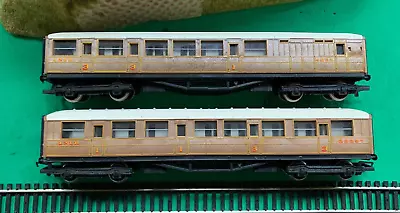 Hornby Set Of 2 Lner Teak Flying Scotsman Coaches. S. 1 • £26.50