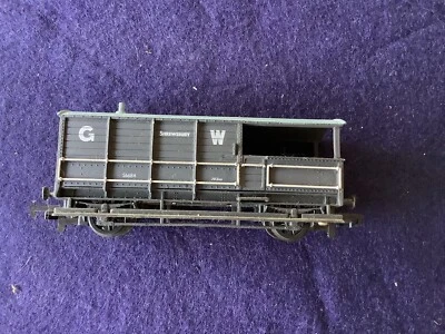 £5 • Buy Mainline OO Gauge 37-156 GWR 20T Brake Van 56684 'Shrewsbury'