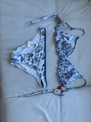 $60 • Buy Tiger Lilly Bikini Sz S