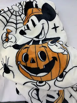 Disney Mickey Minnie Mouse Halloween Throw Blanket 50”x70” Pumpkins Costumes NEW • $31.99