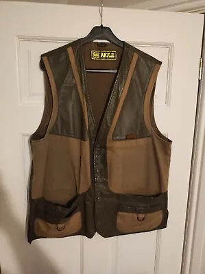 Aigle Leather Mens Shooting Vest Gilet  Body Warmer Hunting Size 52 • £9.99