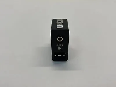 Mini Cooper AUX-In USB Input 61319129651 07-10 R55 R56 R57 • $34.98