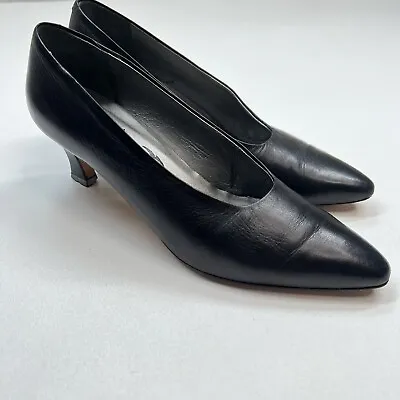 Vintage Paloma Sz 7 Pumps Black Leather Classic Closed Toe 2” Heel Pointy Toe • $35