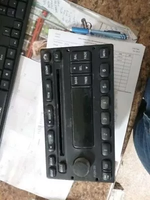 Audio Equipment Radio AM-FM CD 6 Disc In Dash Fits 02-04 ESCAPE 537742 • $66.49