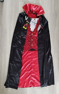 HALLOWEEN COSTUME Size MEDIUM Mens VAMPIRE DRACULA Fancy Dress 3 PIECE SET Cape • £11.99