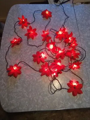 Vintage Poinsettia Lights EUC Lots Of Red Lights Plastic & Fabric Flower  • $8