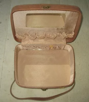 Regal Vanity Case Circa 1960's 35cm X30cm X 15cm Retro Collectors Piece  • $65