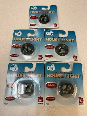 G O HO And N Scale NOS. LifeLike House Lights (5-pack) Pre-Wired 14V AC Or DC • $25