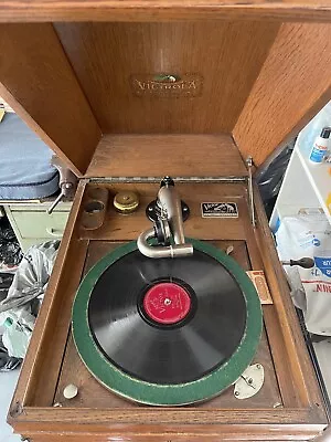 Antique Working Victrola Record Player VV-IX 203664G + Records And Oak Cabinet • $450