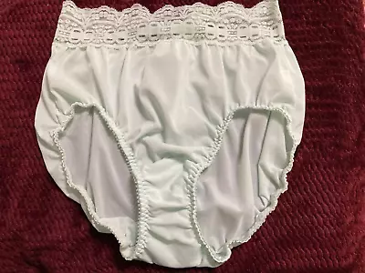 Vintage 1990's OLGA 23913 Mint Stretch Lace Waist  Rear Seam Nylon Panties 7 L • $21.95