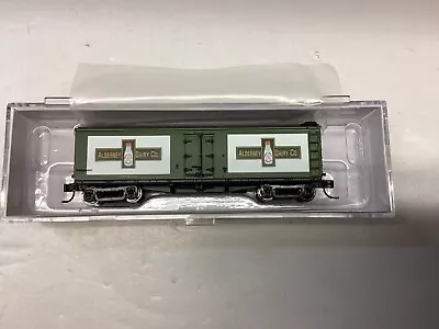 Athearn #24034 N Scale“Alderney Dairy” 40' Wood Milk Car Rd # 104 • $27.99