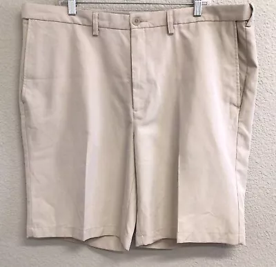 Haggar Men’s Flat Front Shorts Size 42 Expandable Waist Beige Golf • $14.99