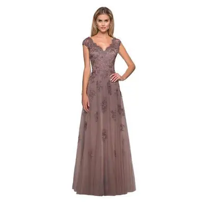 LA FEMME 26942 V Neck A-Line Tulle Gown Size 4 Cocoa Brown Floral Lace Appliqued • $70