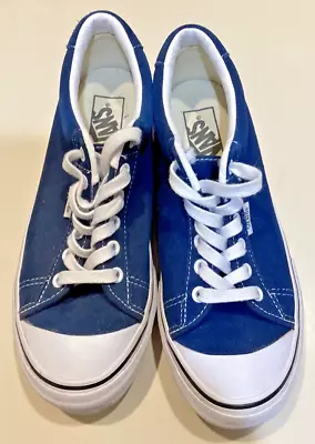 VANS Authentic Mens US Size 7. Women’s Size 8.5. Off The Wall VANS Shoes • $19.40