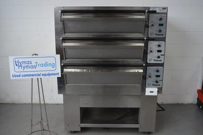 Tom Chandley 3 Deck Oven 415v/240v 36  Wide X 30  Deep X 5 1/4  Decks FWO  • £3770