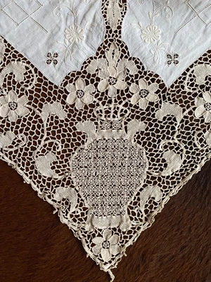 $119 • Buy Antique Hand Crocheted Linen Lace Tablecloth Vases Flowers 60 X 96 Beige Ecru