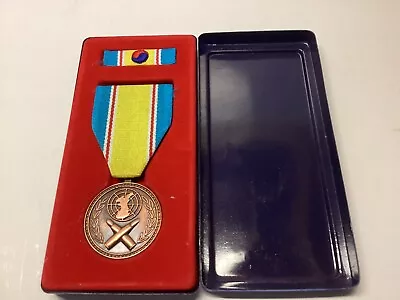 US Vietnam War Air Force Medal GREAT SHAPE! • $25