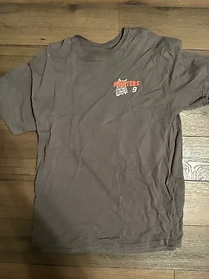 2021 Chase Elliott #9 Nascar  Hooters  Throwback Darlington Xl Tshirt Used • $24