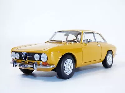 ALFA ROMEO Coupé GT BERTONE Jaune 1/18 1750 GTV 2000 • $229.69