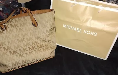 Michael Kors Monogram Jet Set Tote Bag • $40