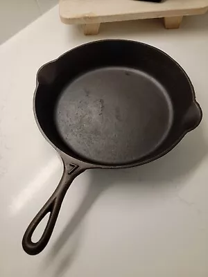 Mystery Raised #7 1930's Cast Iron Skillet Restored • $59.95