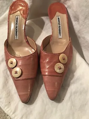 Manolo  Blahnik 38 Pale Pink Leather Mules W/ 2 Cream Ivory Buttons On Side • $100