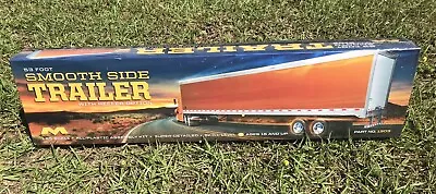 Moebius 53' Smoothside Trailer 1/25 1303 New Truck Plastic Model Kit • $28