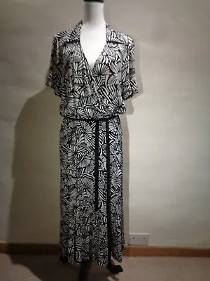 J Taylor At Debenhams Print Dress Size 18 • £8