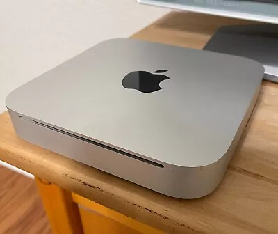 Apple Mac Mini Intel Core Duo 320GB HD 2.4GHz 8GB RAM. PLUS A 22  HP Monitor! • $50