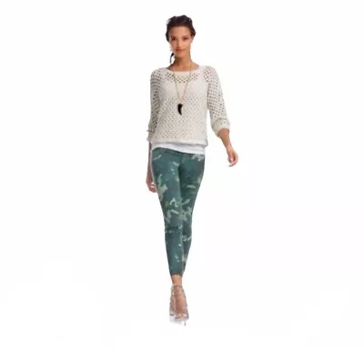 Cabi Women’s Size 2  Green Clover Camo Ankle Zipper Jegging Pants • $32.88