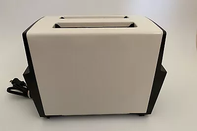 VTG Proctor Silex 2 Slice Toaster Almond Body By Hamilton Beach T644A 1980s USA! • $49.95