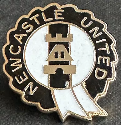 NEWCASTLE UNITED FC Vintage Badge Maker COFFER LONDON Brooch Pin 28mm X 31mm • £16