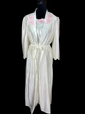 Vintage 1980’s Era Ladies’ Size Medium Lorraine Off White Nylon Nightgown & Robe • $29.99