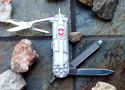 Victorinox SILVERTECH SIGNATURE LITE Original Swiss Army Knife With Pen New! • $51.99