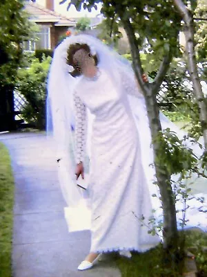 $190 • Buy VINTAGE COTTON LACE WEDDING DRESS-Size 10/12