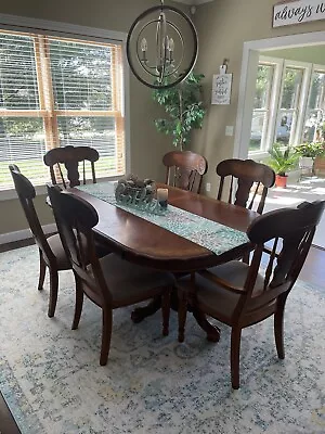 Dining Room Set Table 6 Chairs 2 Leaves • $300