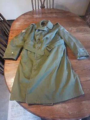 VINTAGE Mens Trench Coat Wool Army Green Pea Coat Regular Medium • $22