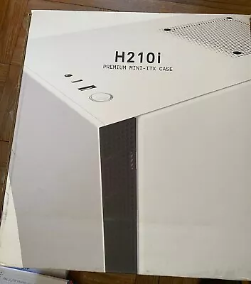 NZXT H210i Mini-ITX Case - Excellent Condition (Minor Cosmetic Flaw) • $49.99