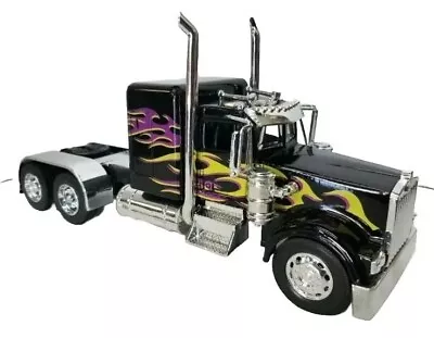 New Ray 1:32 Scale Black Kenworth W900 Custom Semi Tractor [Loose] • $44.99