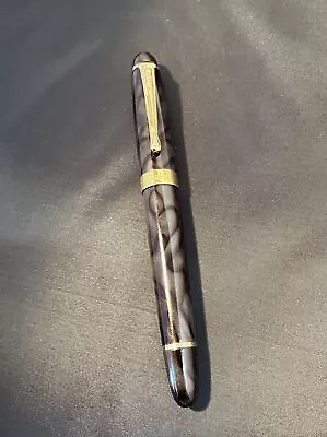 VINTAGE BULOW BLACK & GREY MARBLE FOUNTAIN PEN W/ 18K GP EXCELLENT • $19.99