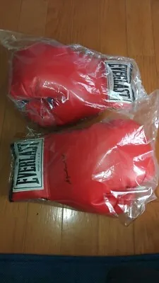 Mohammed Ali Autographed US Everlast Gloves With Certificate Of Authenticity • £1117.38