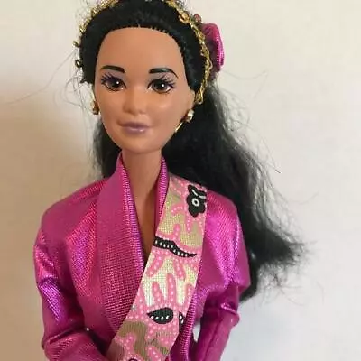 1991 Malaysian Barbie Dolls Of The World Asia • $20