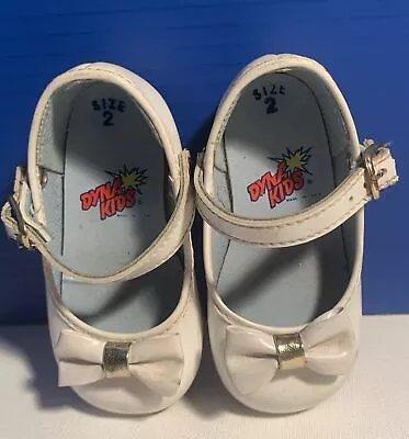 Vintage Baby Shoes Dyna  Kids White Mary Janes - Size 2 Pre-Owned • $15