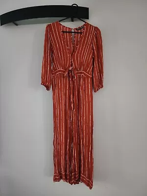 Kivari Jumpsuit Size 8 EUC • $15