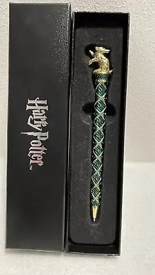 Harry Potter Ink Pen 6.25   Green & Gold Metal Hufflepuff House Badger In Box • $11.99