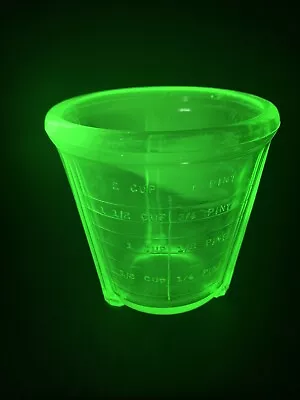 🧪Uranium🧪 Glass Vidrio 2 Cup Measuring Cup Vaseline Glass 1930’s • $32.99